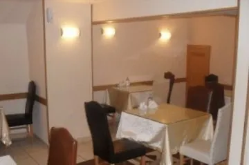 ホテル Paradise イスタンブール