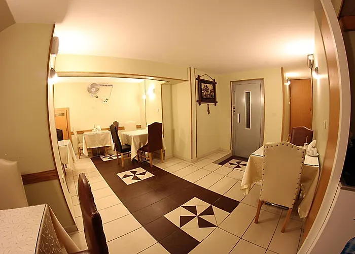 Paradise ホテル イスタンブール