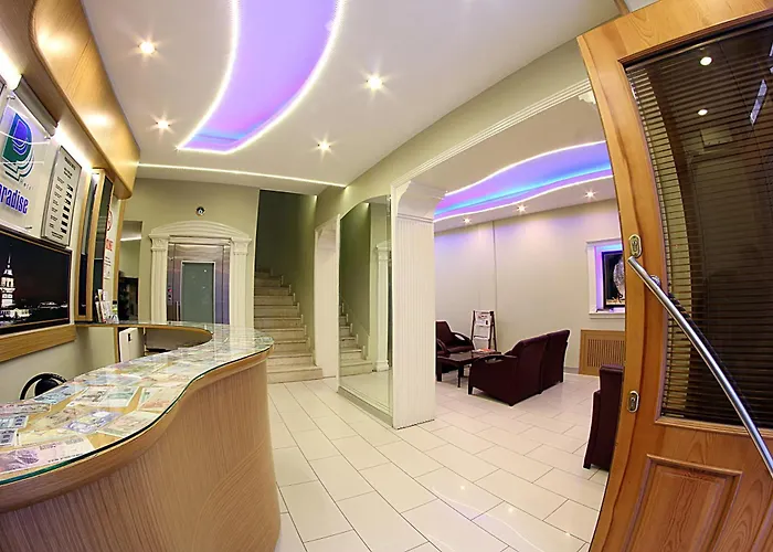 Отель Paradise 3*