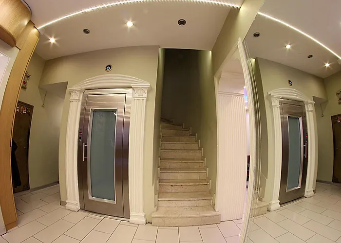 Отель Paradise 3*