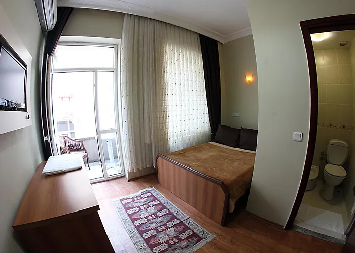 Отель Paradise 3*